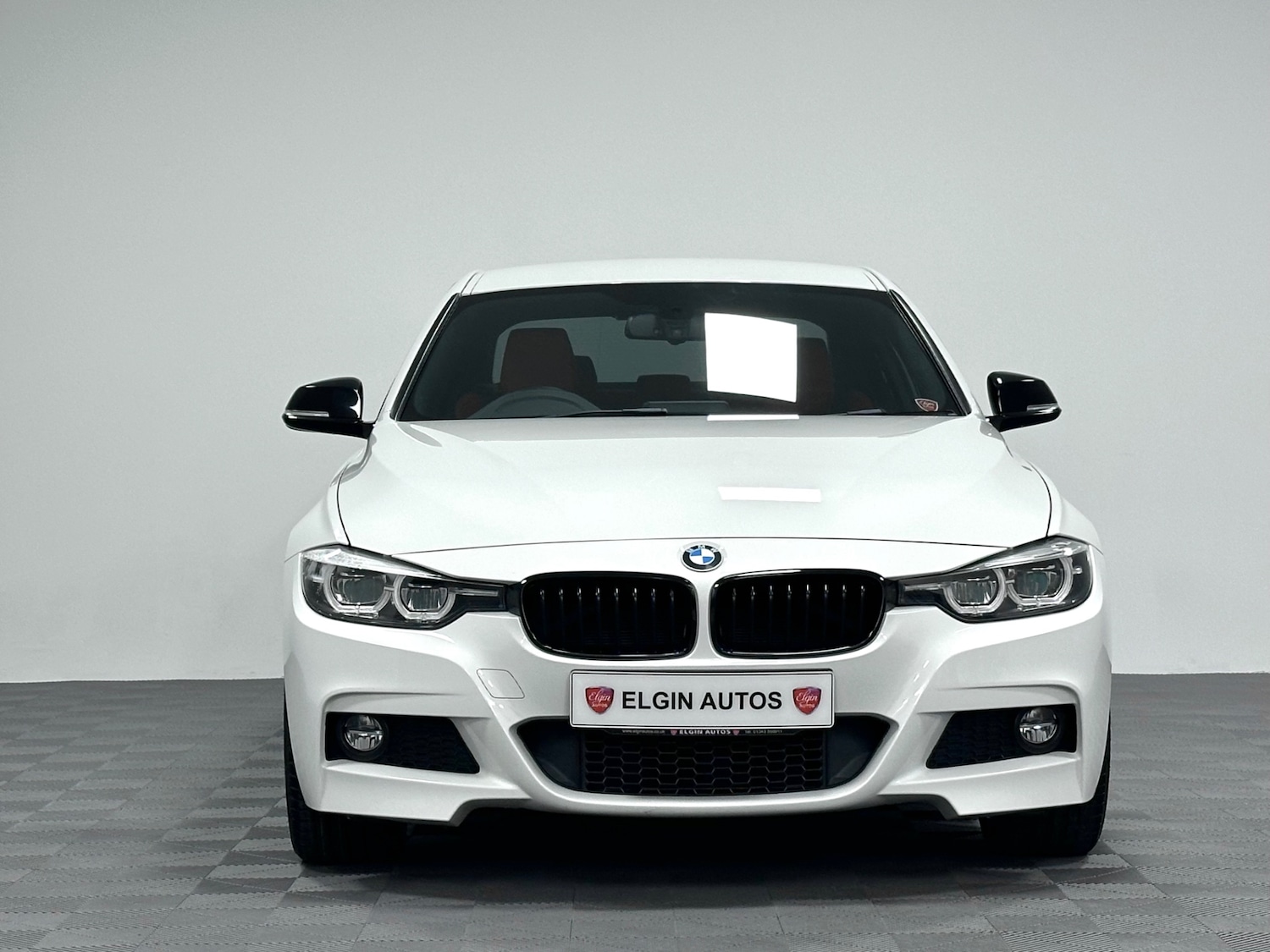 Used BMW 3 Series 2018 for sale - 77789208: Photo 2