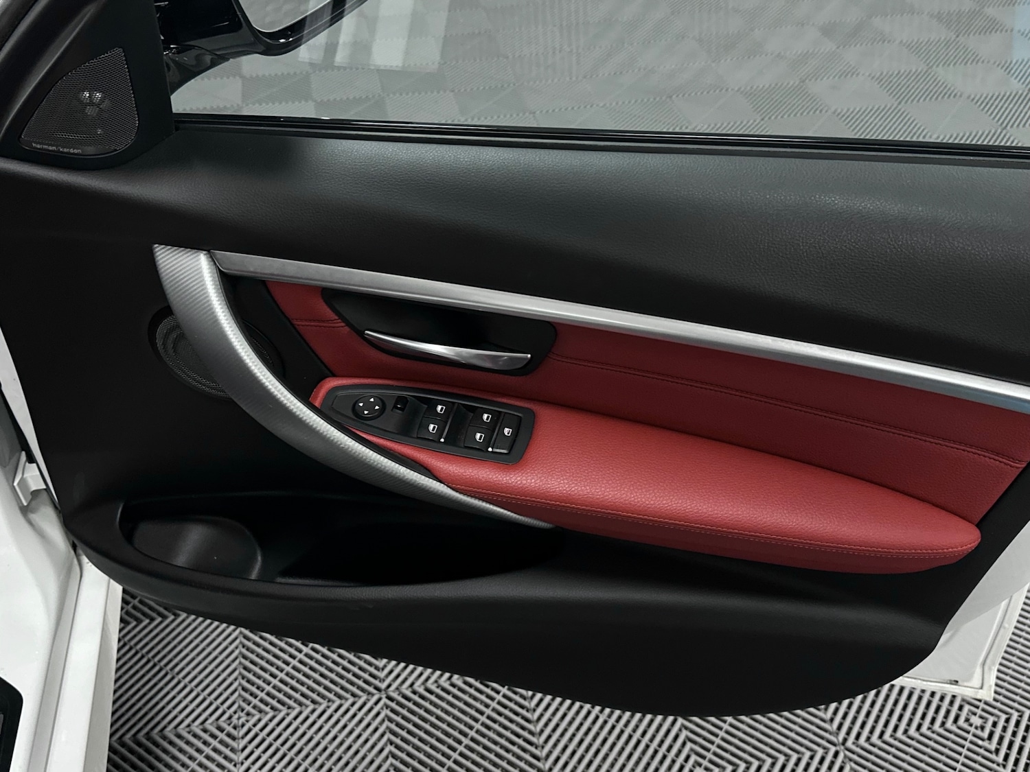 Used BMW 3 Series 2018 for sale - 77789208: Photo 27