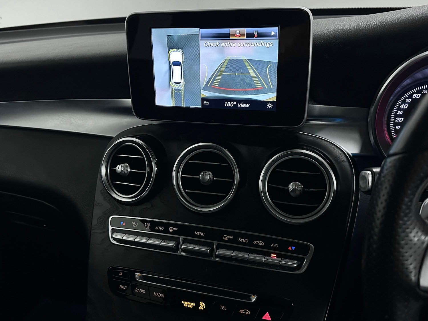 Used Mercedes-Benz GLC 2019 for sale - 77260923: Photo 25