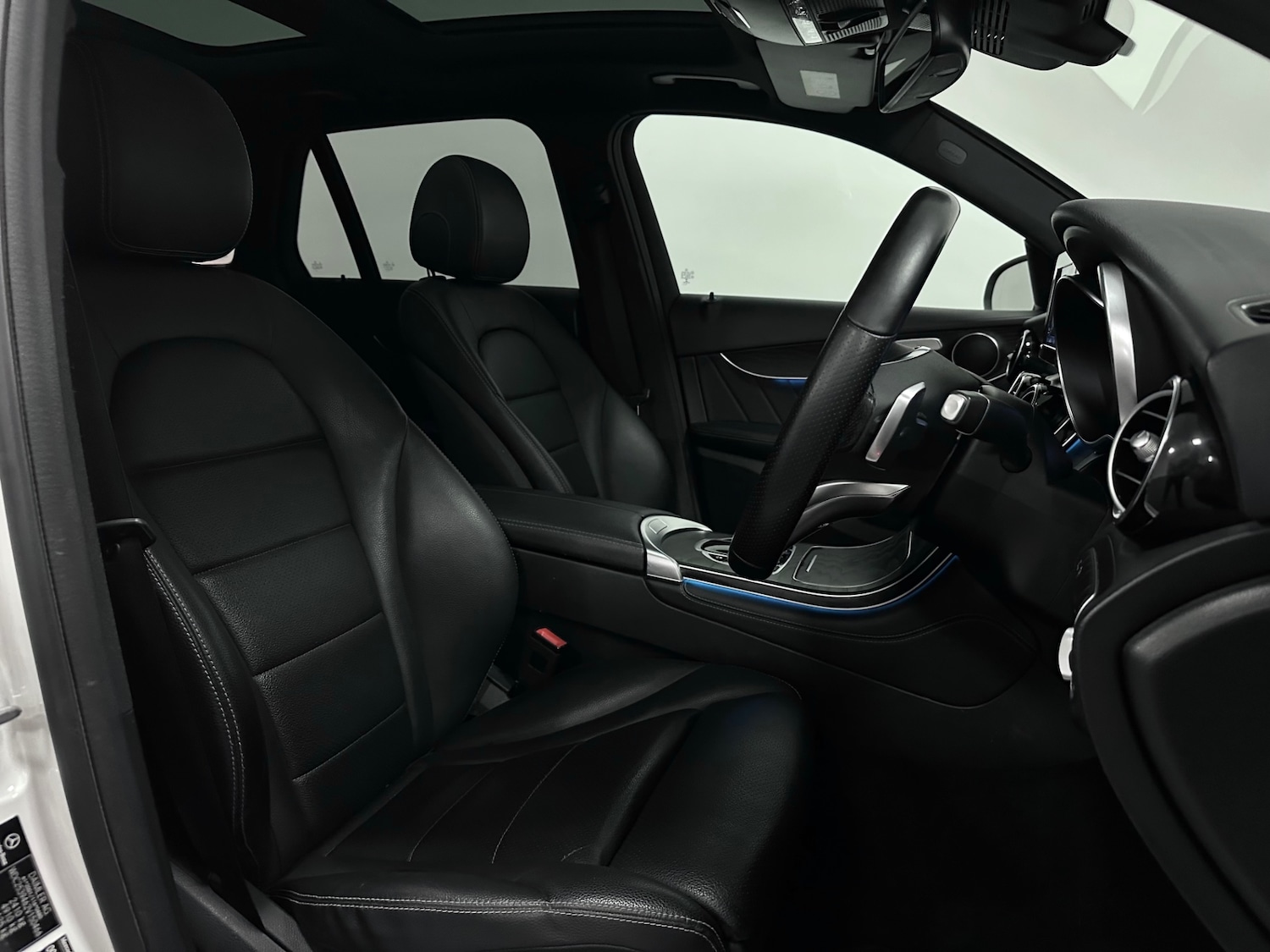 Used Mercedes-Benz GLC 2019 for sale - 77260923: Photo 5