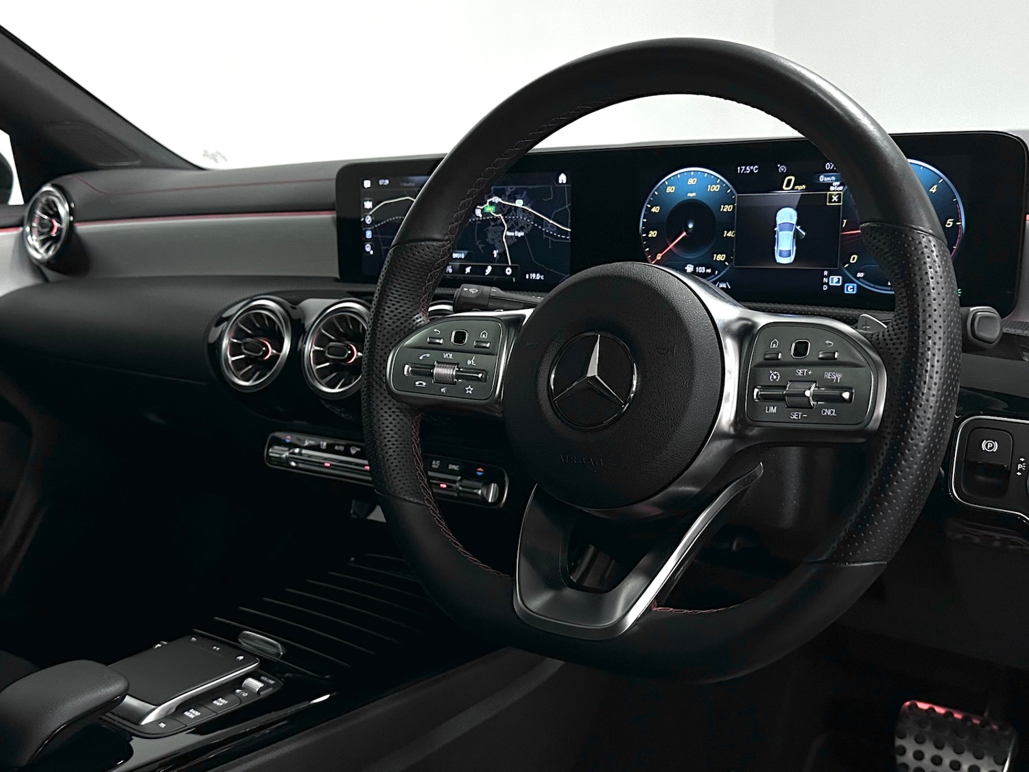 Used Mercedes-Benz CLA 2023 for sale - 77035760: Photo 4