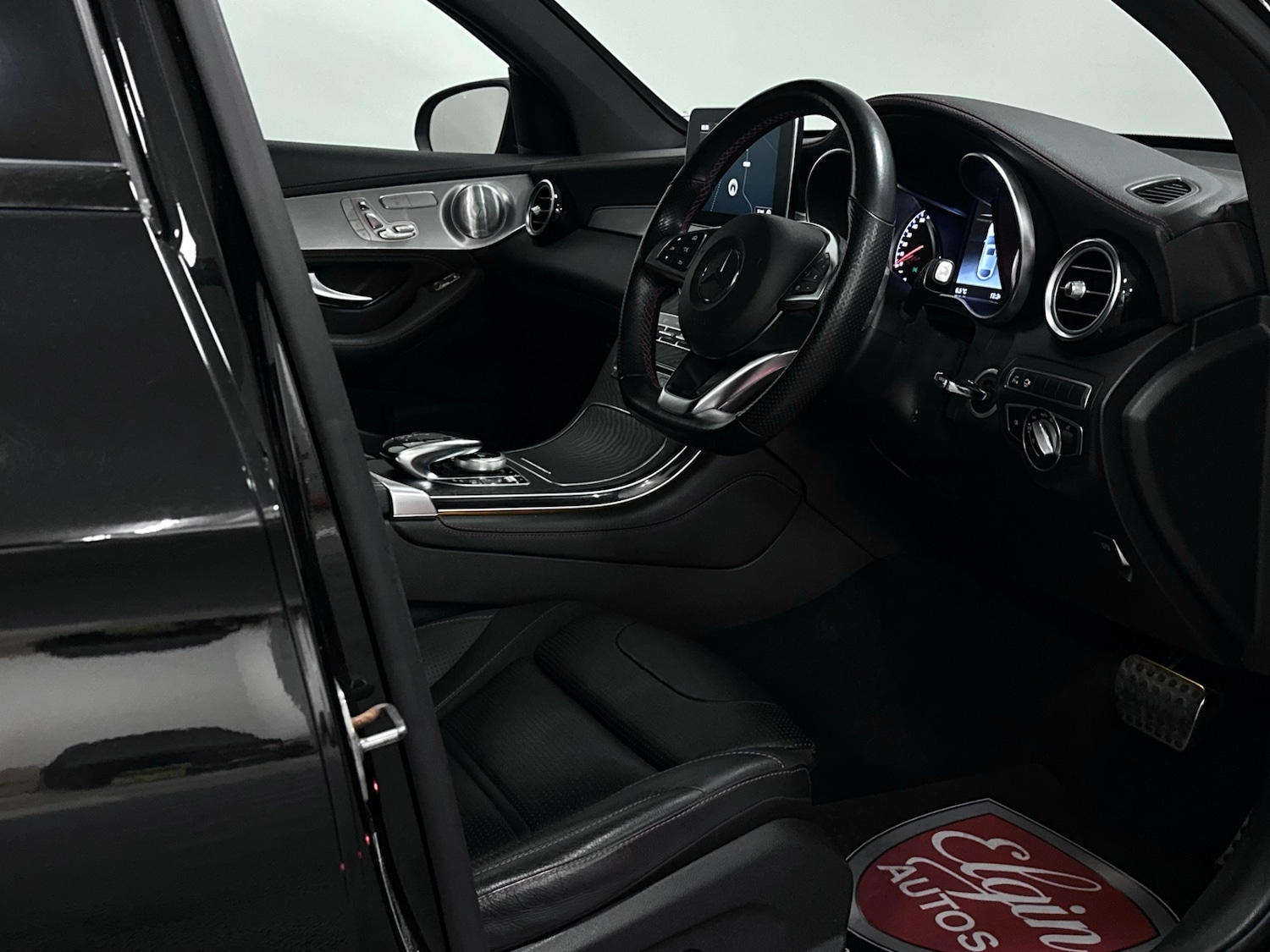 Used Mercedes-Benz GLC 2018 for sale - 78190705: Photo 17