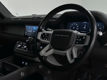 Used Land Rover Defender 110 2021 for sale - 75627662: Photo