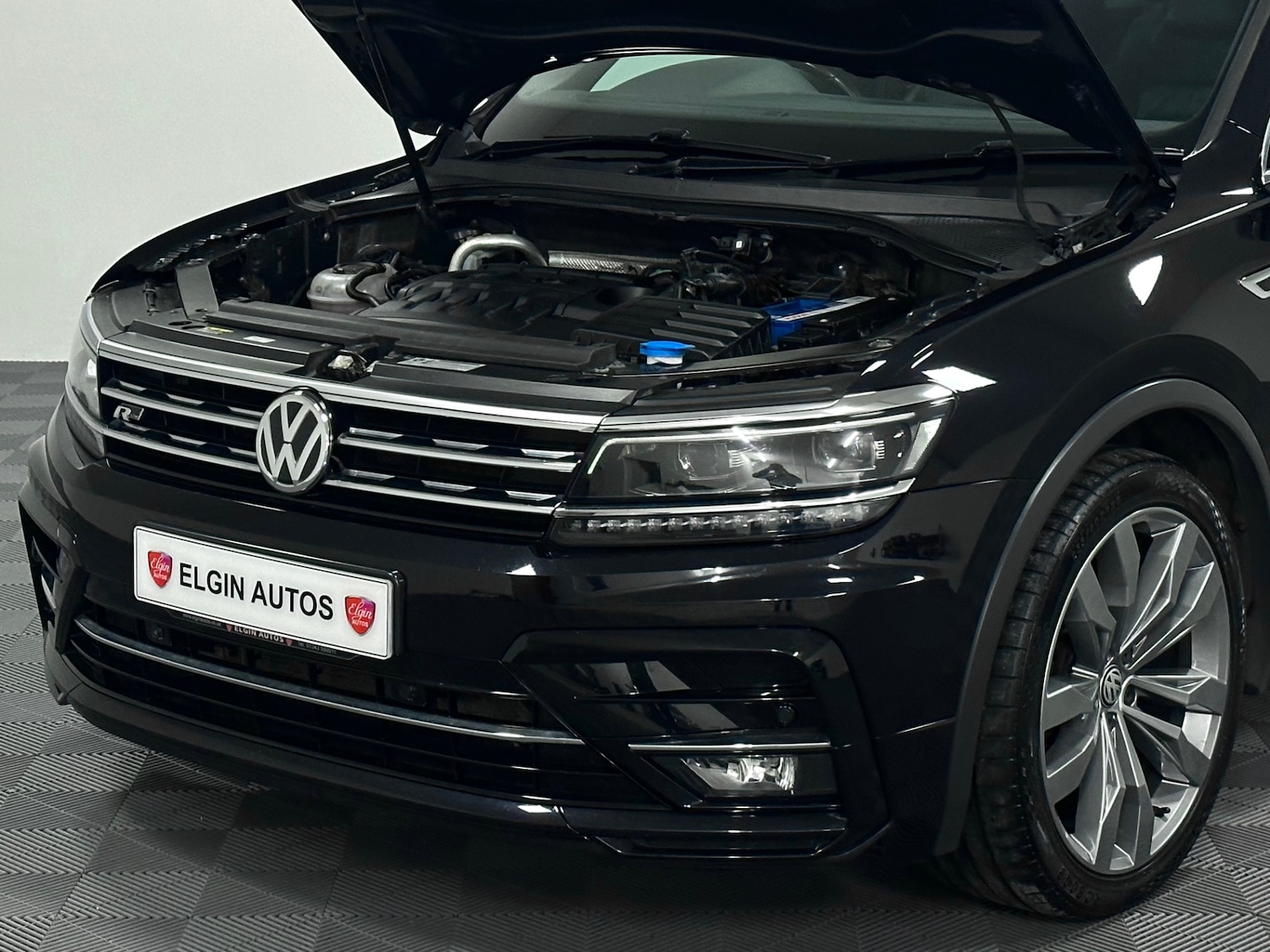 Used Volkswagen Tiguan 2018 for sale - 76830760: Photo 24