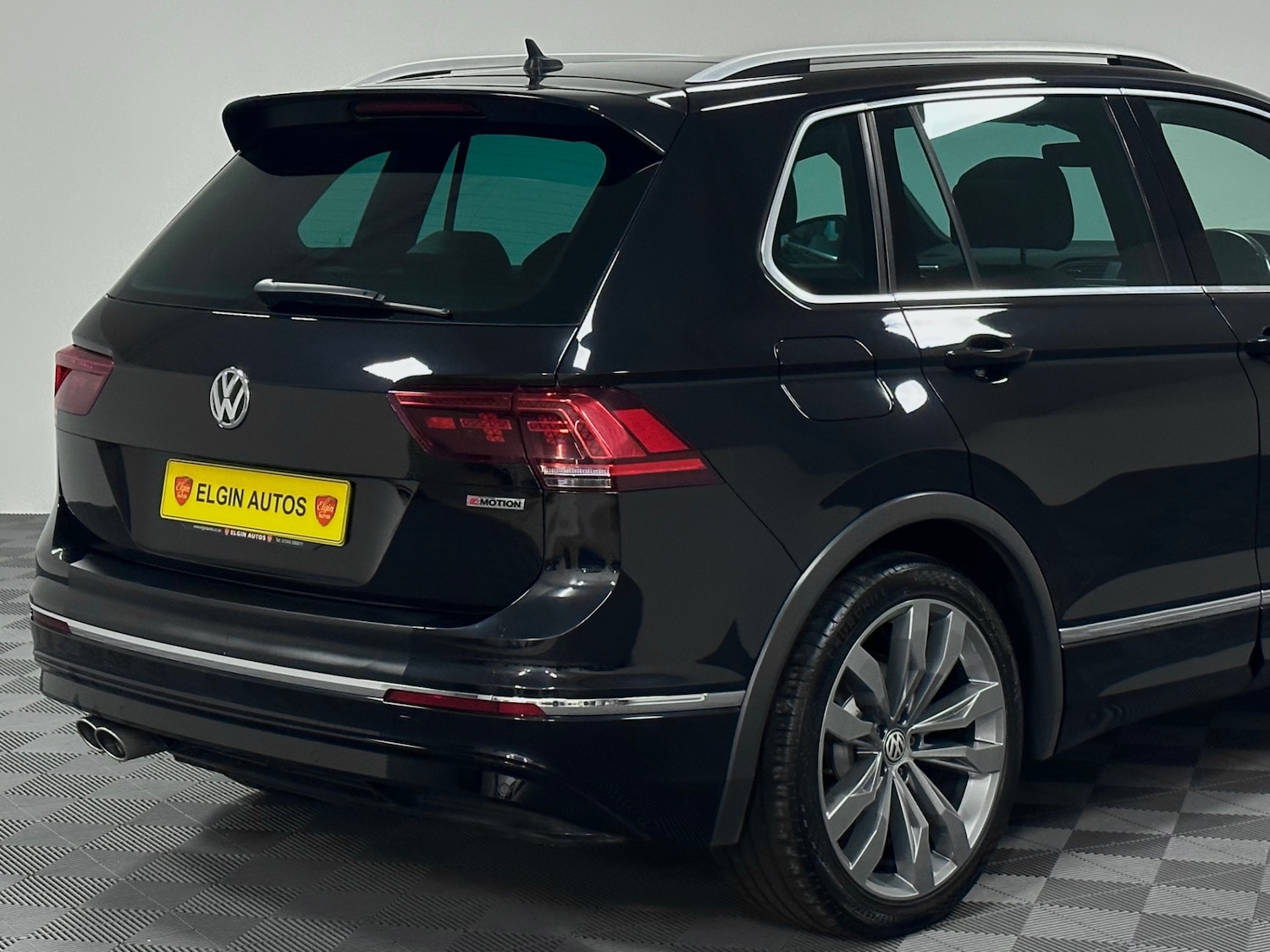 Used Volkswagen Tiguan 2018 for sale - 76830760: Photo 27