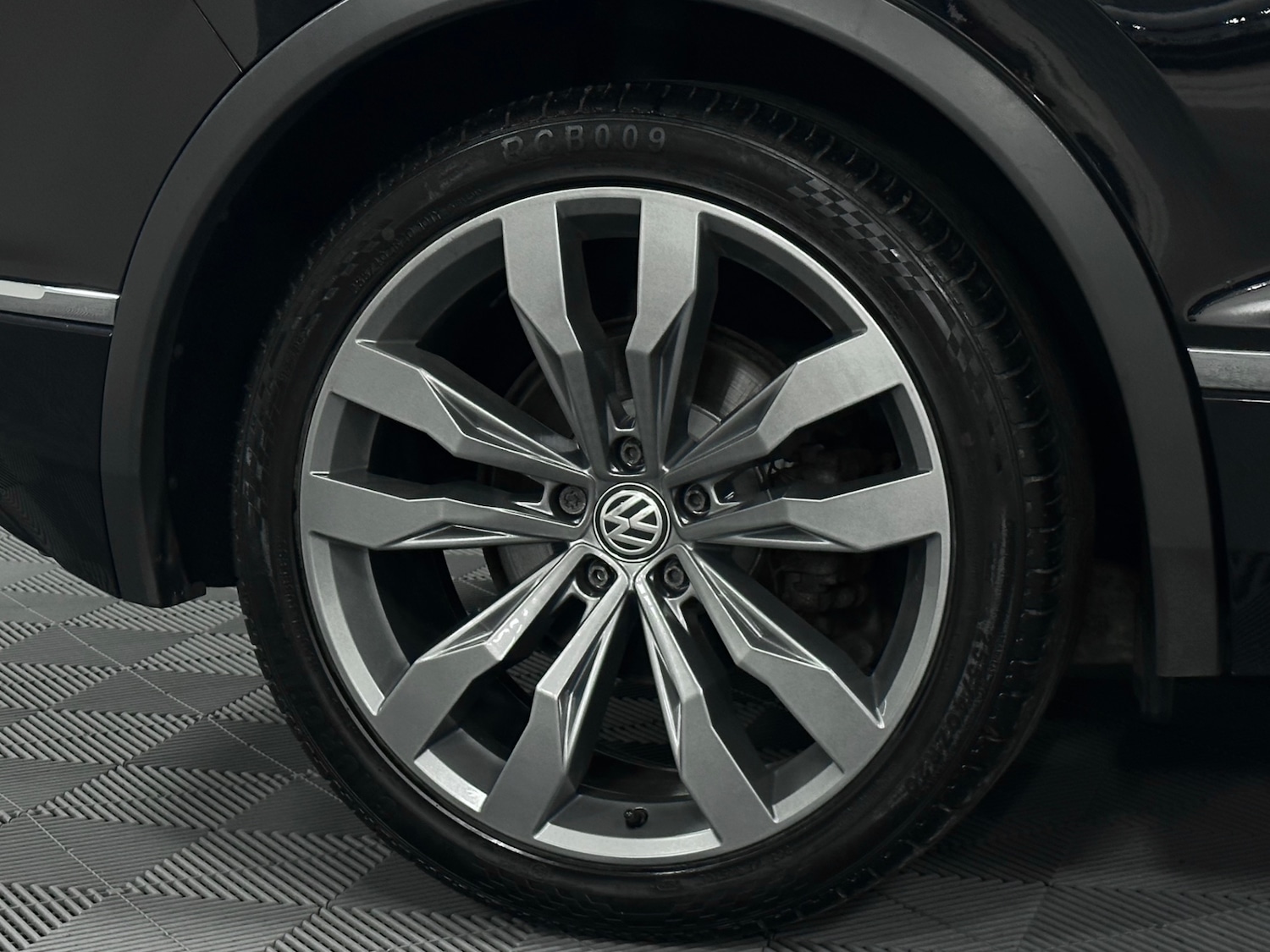 Used Volkswagen Tiguan 2018 for sale - 76830760: Photo 28