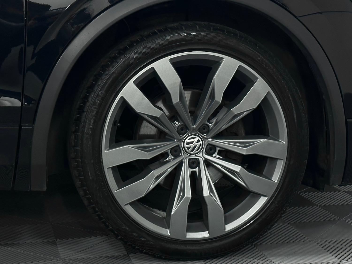 Used Volkswagen Tiguan 2018 for sale - 76830760: Photo 9