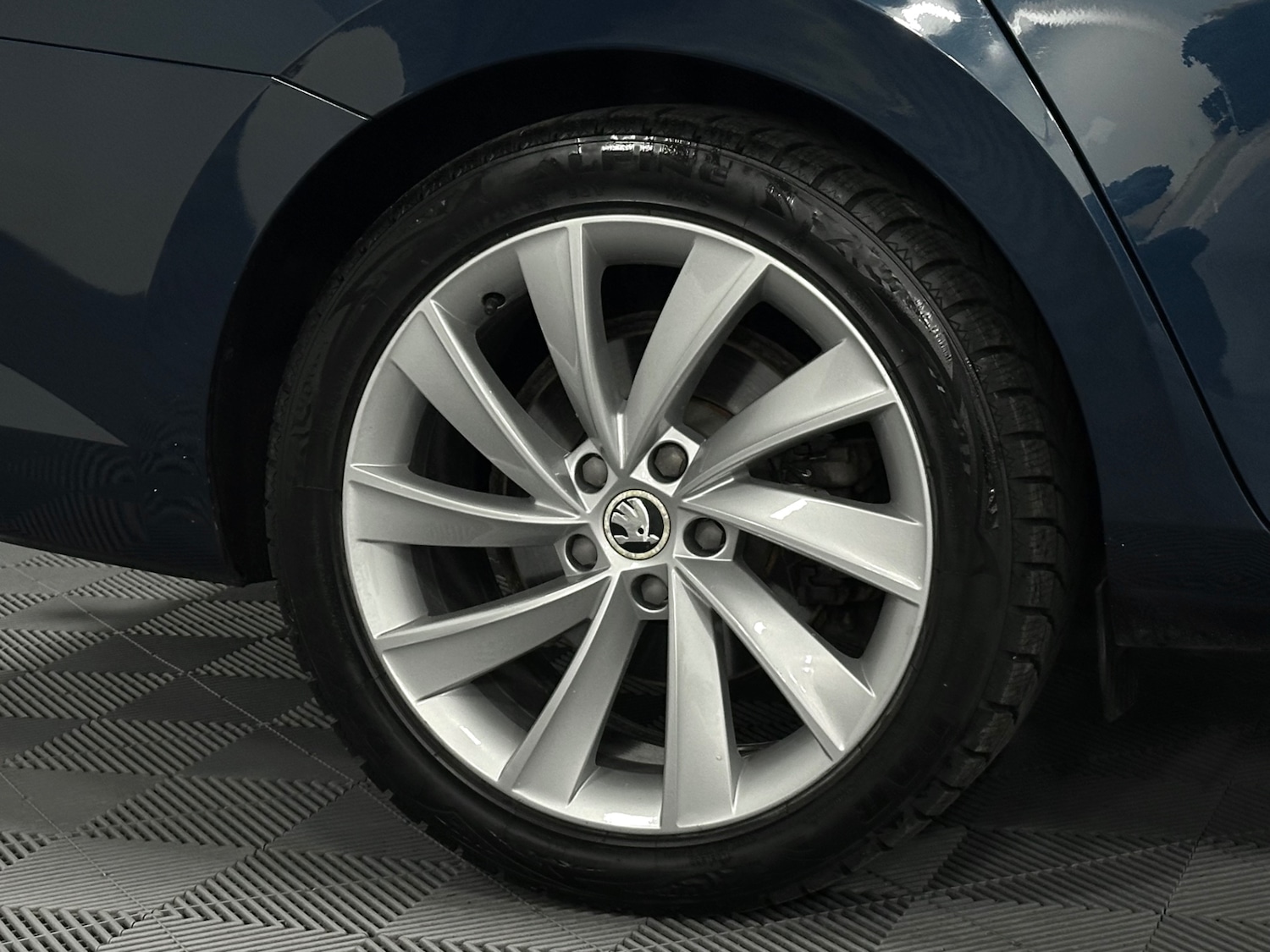 Used Skoda Superb 2017 for sale - 78026222: Photo 13