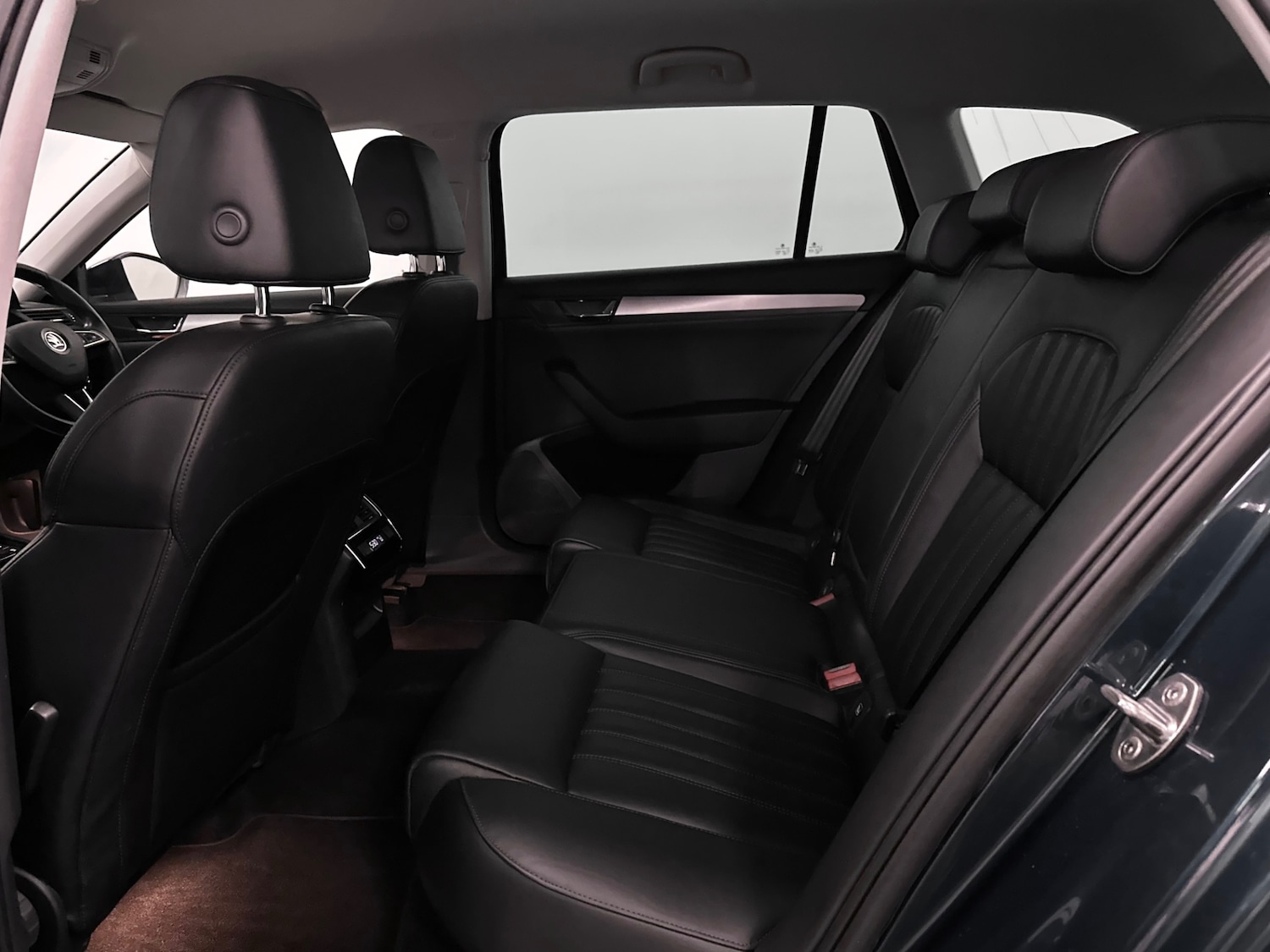 Used Skoda Superb 2017 for sale - 78026222: Photo 24