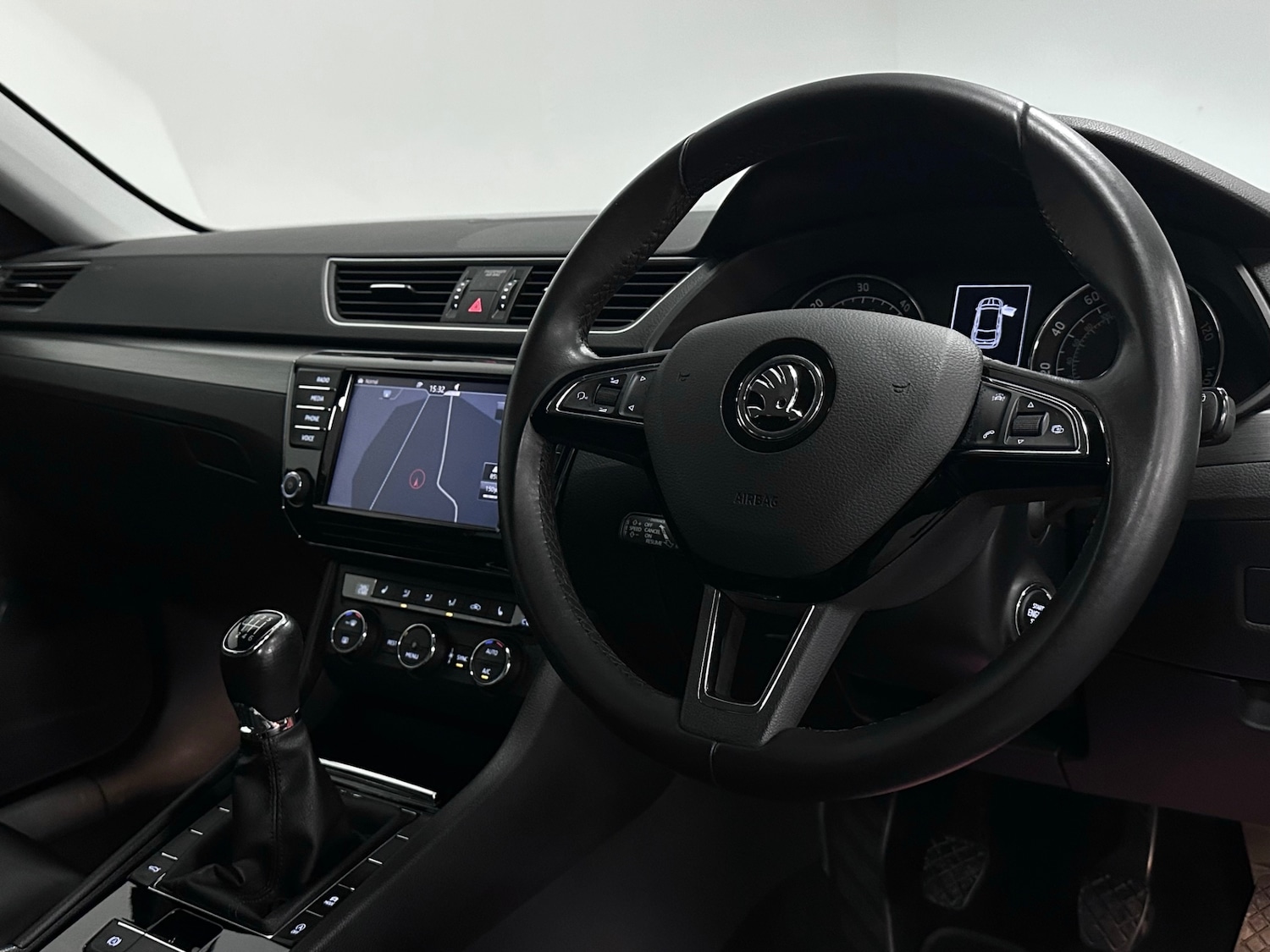 Used Skoda Superb 2017 for sale - 78026222: Photo 4