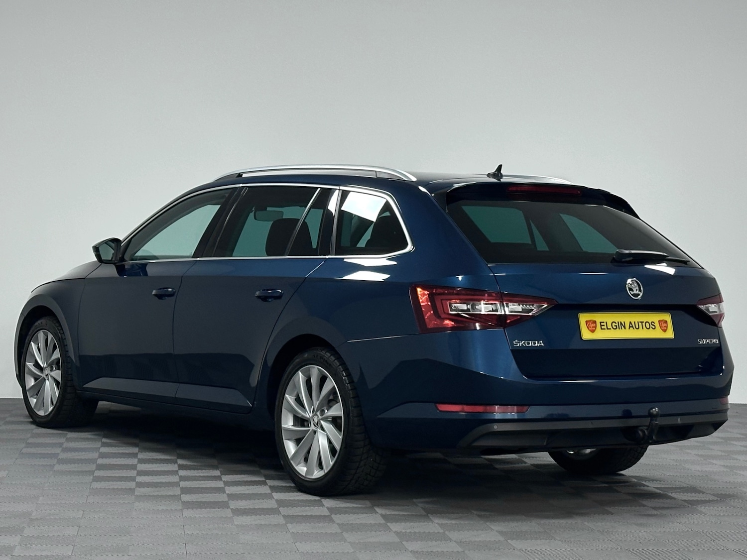 Used Skoda Superb 2017 for sale - 78026222: Photo 6