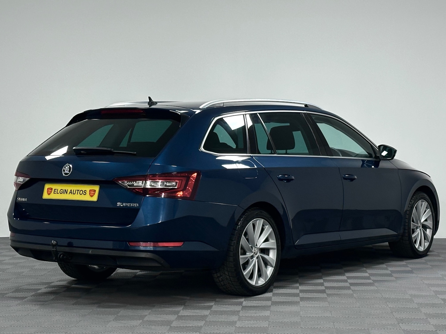 Used Skoda Superb 2017 for sale - 78026222: Photo 8