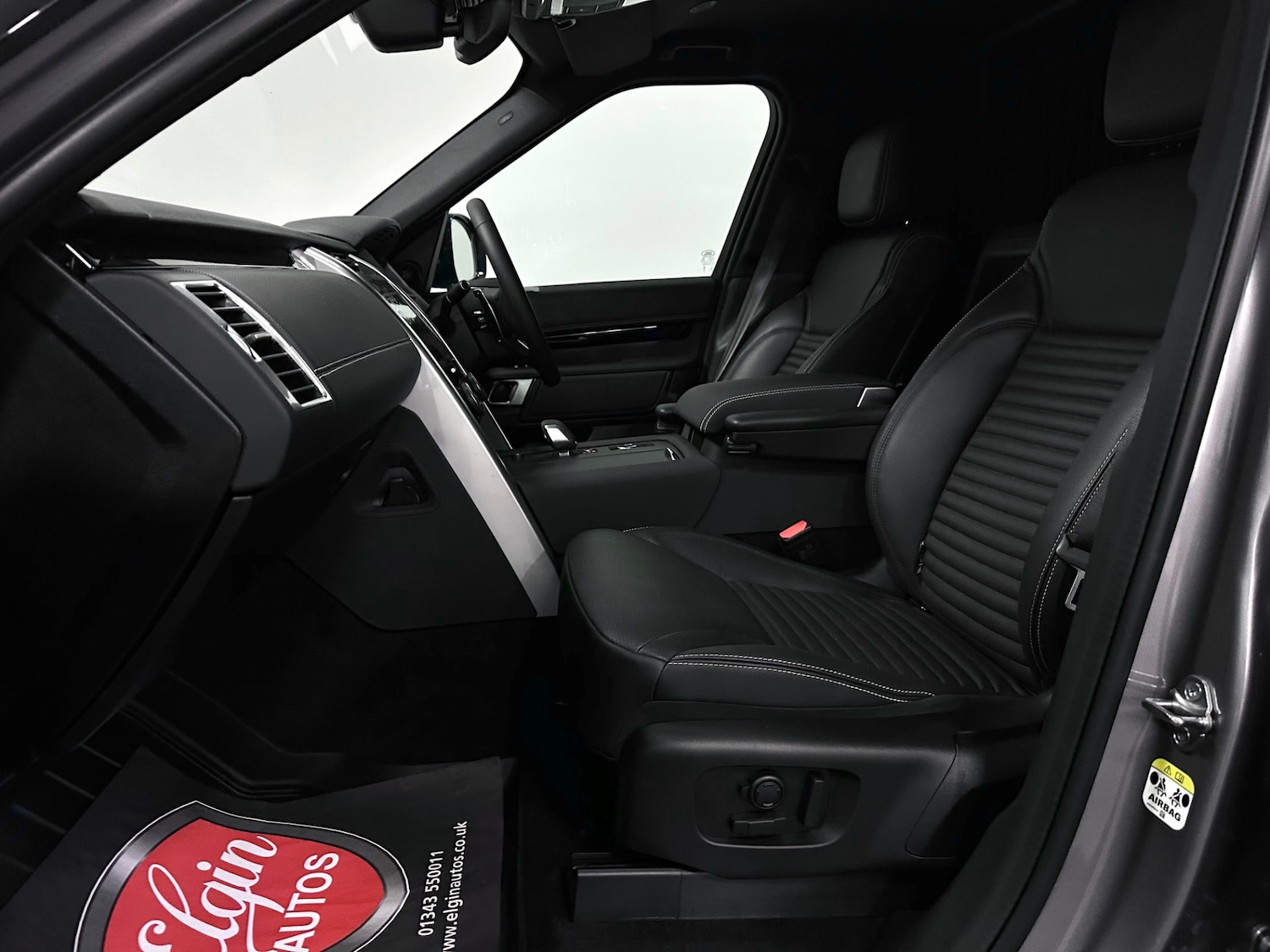 Used Land Rover Discovery 2025 for sale - 76449242: Photo 18