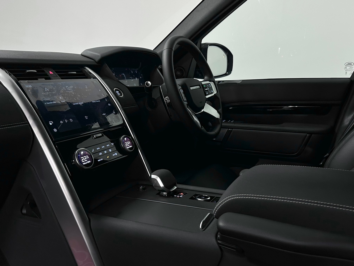 Used Land Rover Discovery 2025 for sale - 76449242: Photo 19