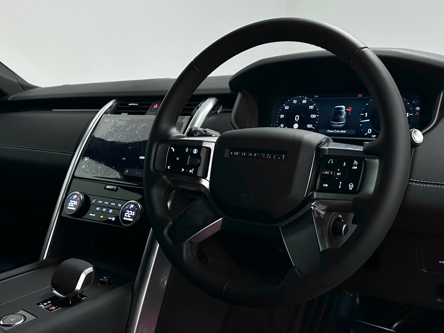 Used Land Rover Discovery 2025 for sale - 76449242: Photo 4