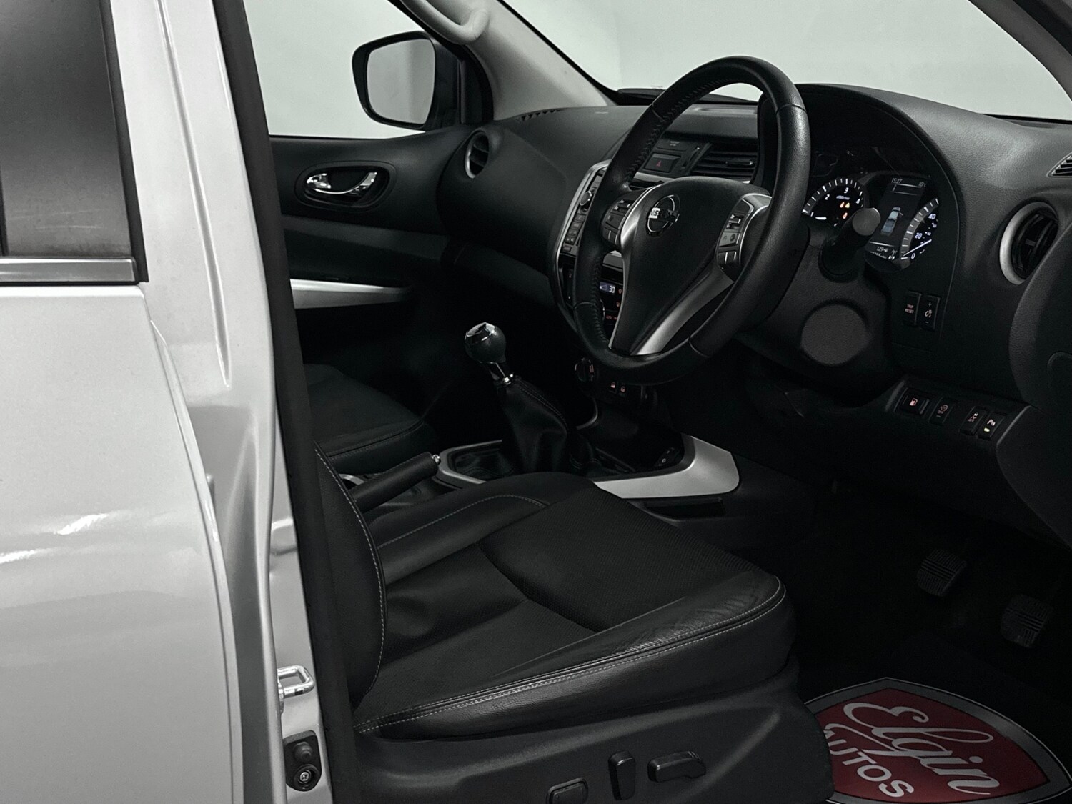 Used Nissan Navara 2017 for sale - 77916067: Photo 16