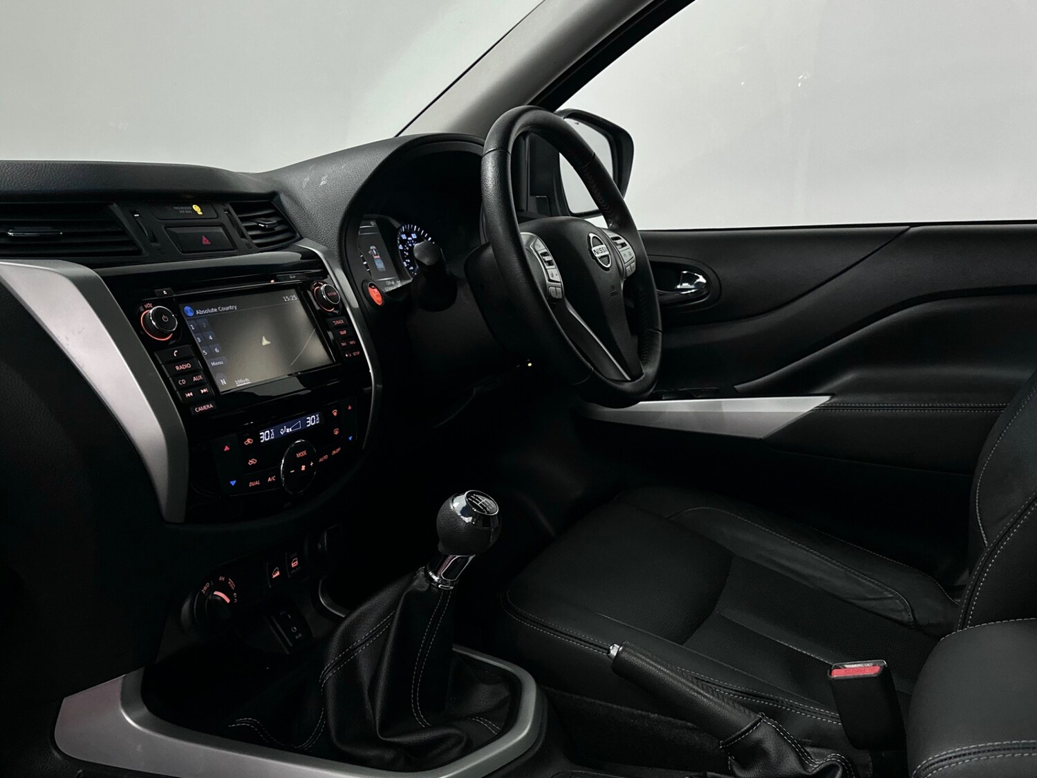 Used Nissan Navara 2017 for sale - 77916067: Photo 20