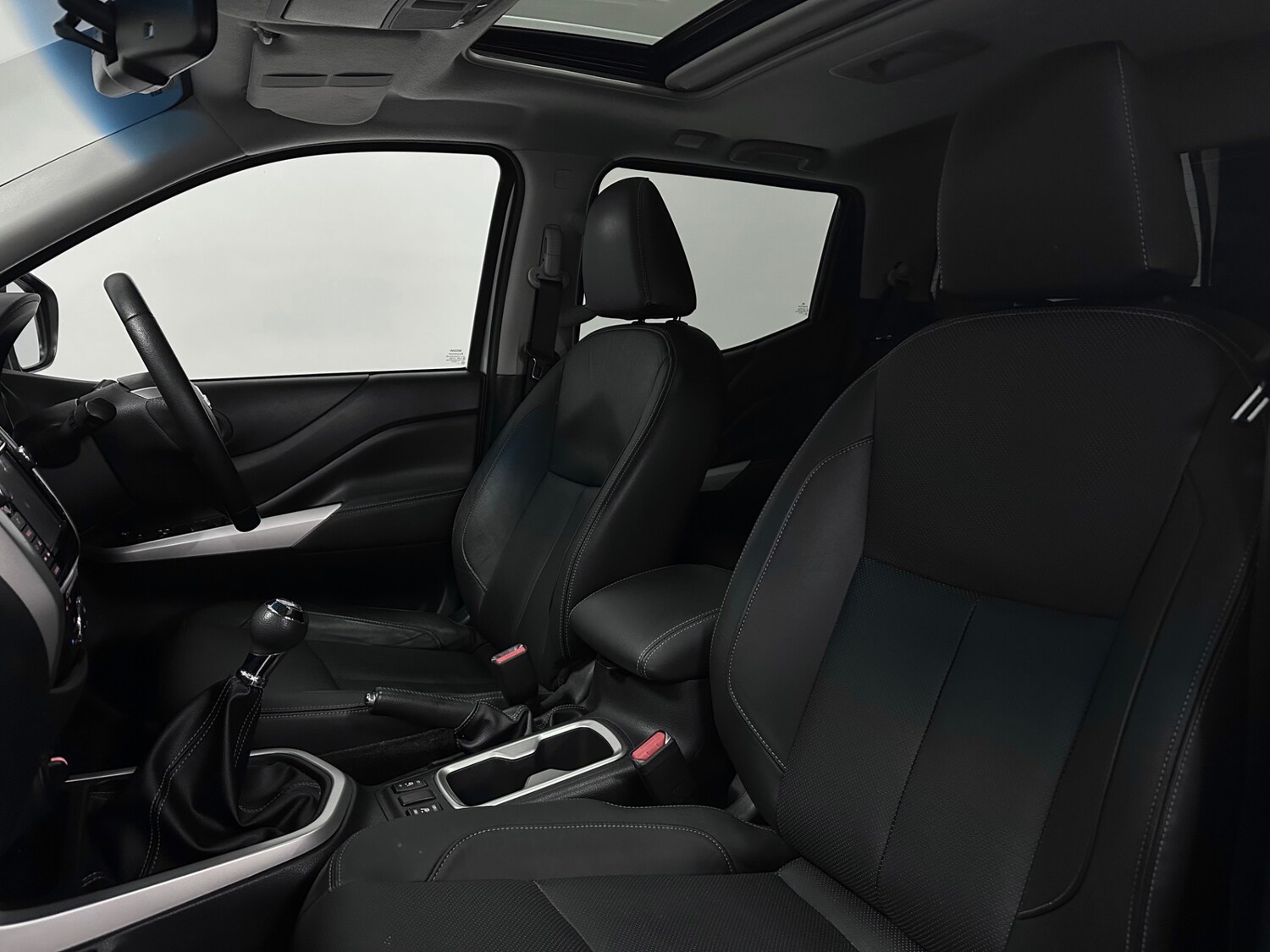 Used Nissan Navara 2017 for sale - 77916067: Photo 21