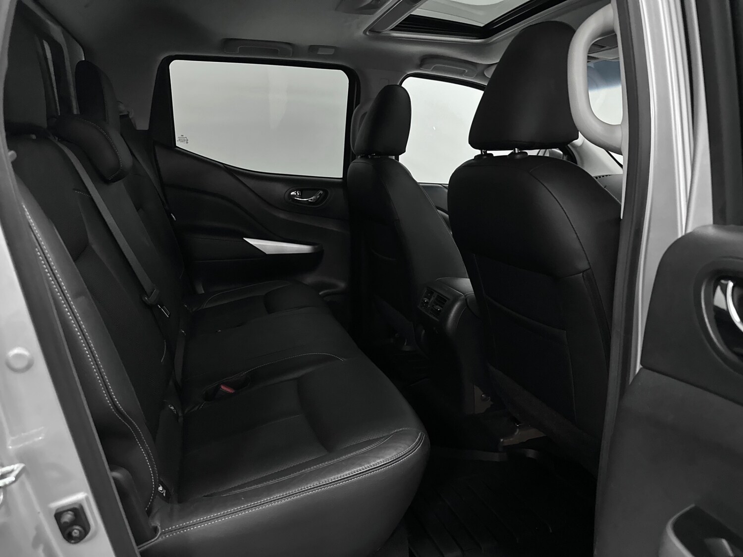 Used Nissan Navara 2017 for sale - 77916067: Photo 23