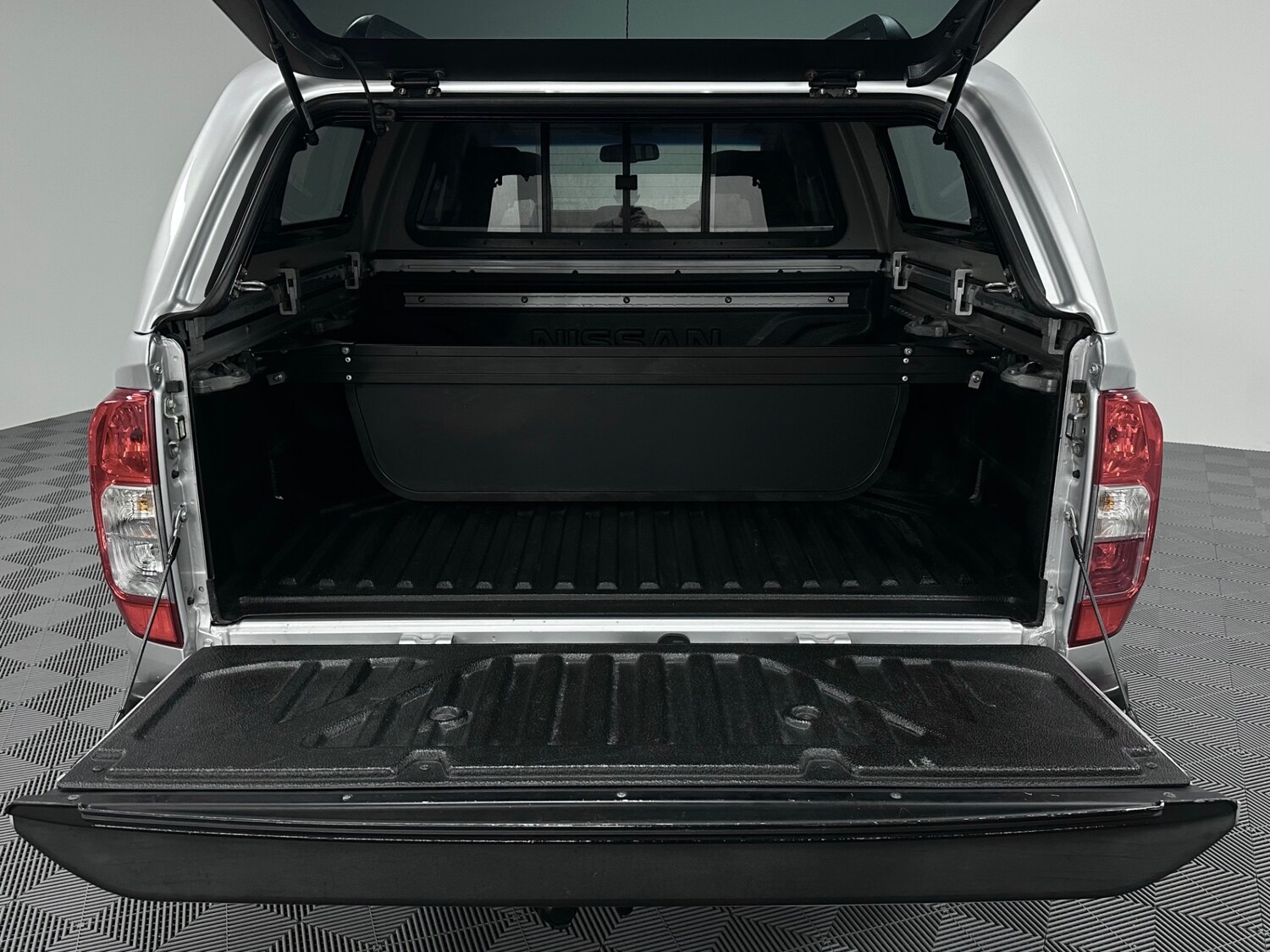 Used Nissan Navara 2017 for sale - 77916067: Photo 26