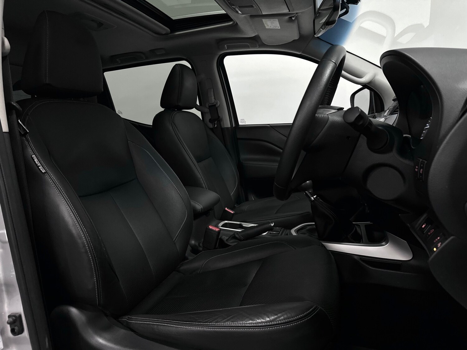 Used Nissan Navara 2017 for sale - 77916067: Photo 5