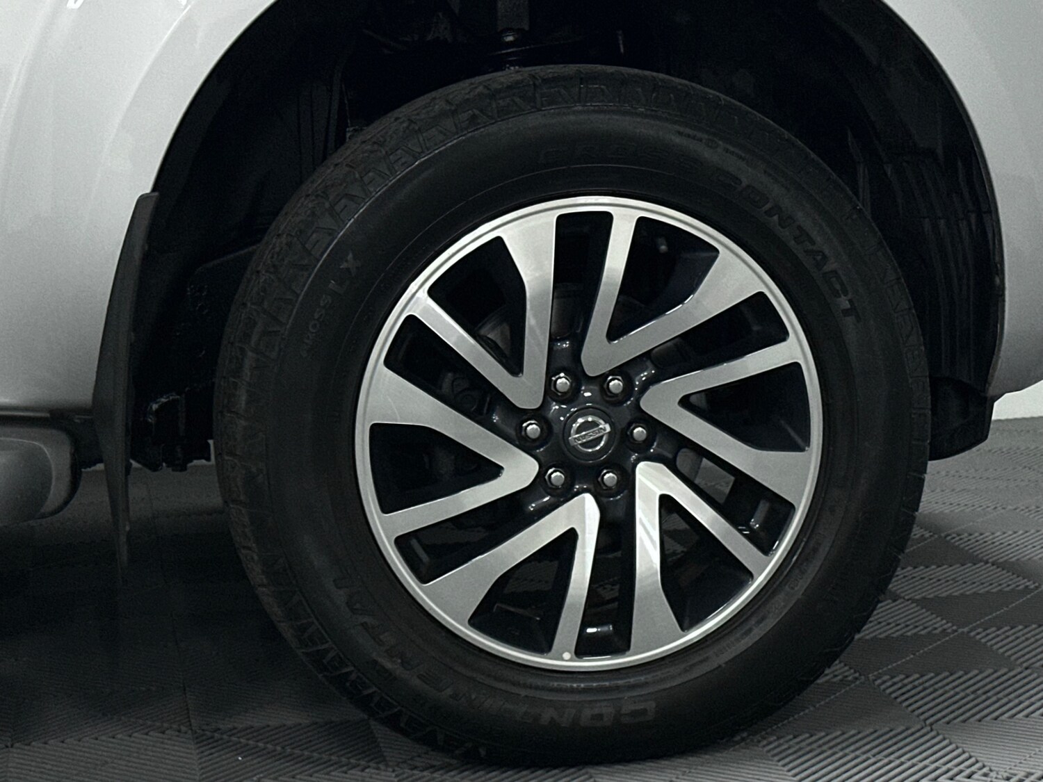 Used Nissan Navara 2017 for sale - 77916067: Photo 9