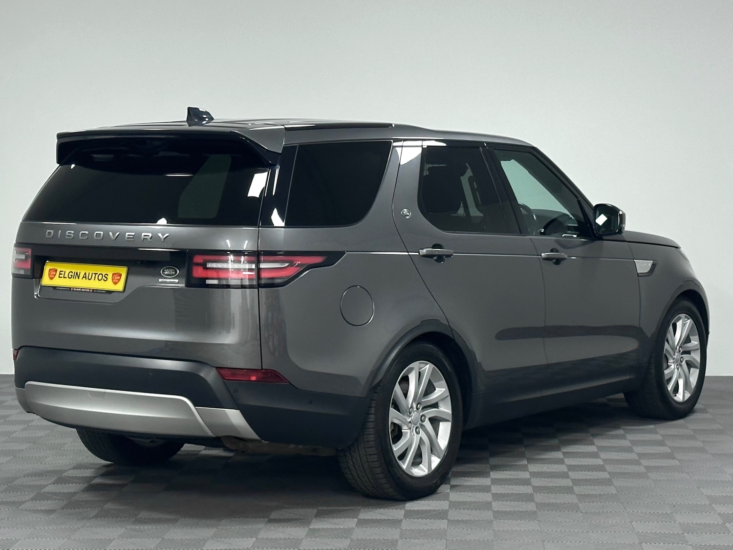 Used Land Rover Discovery 2018 for sale - 77743200: Photo 14
