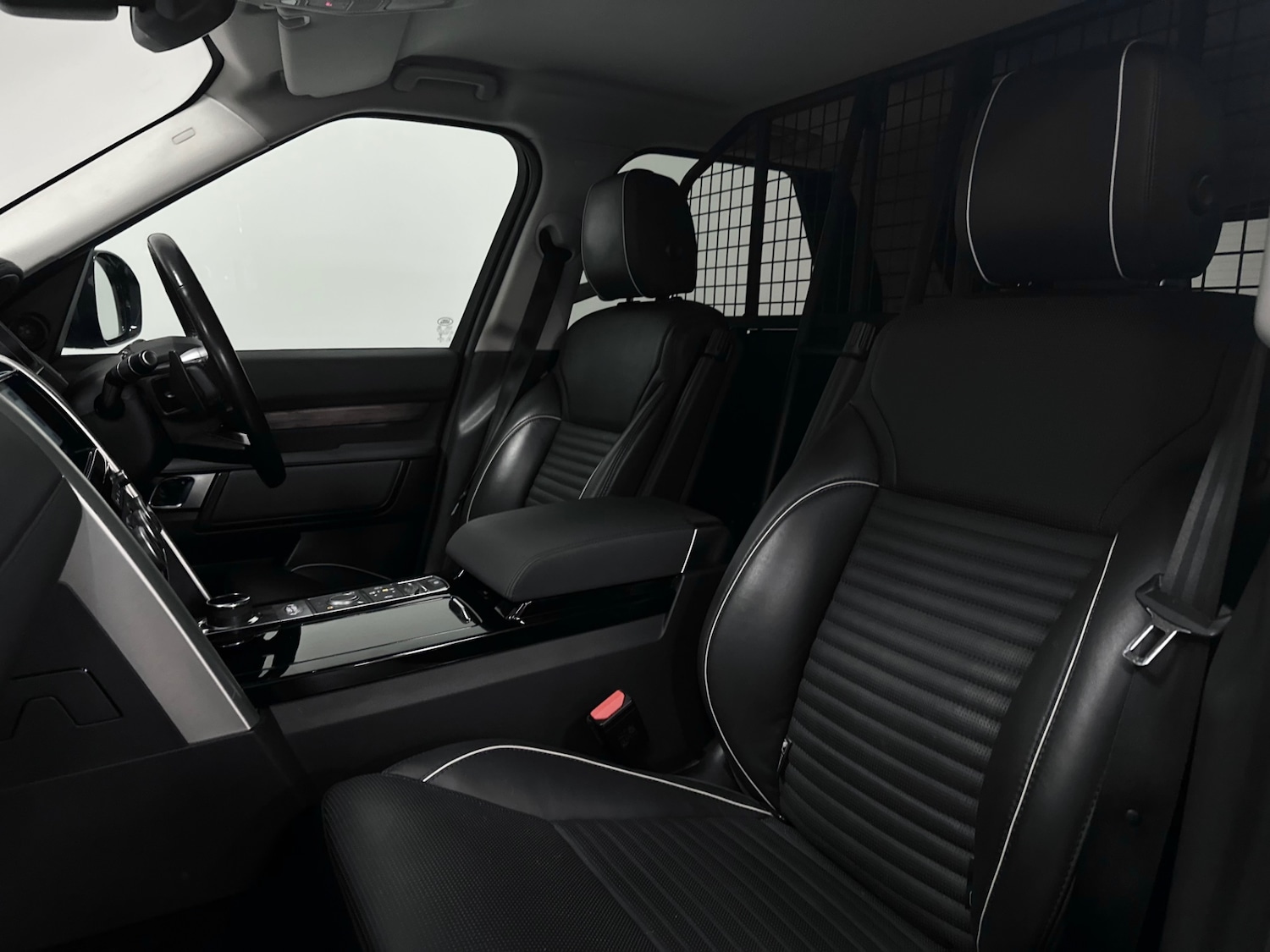 Used Land Rover Discovery 2018 for sale - 77743200: Photo 22