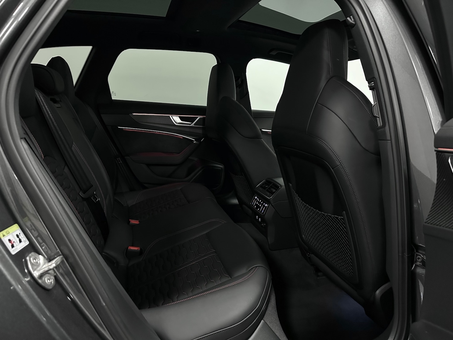 Used Audi RS6 2023 for sale - 77568983: Photo 32