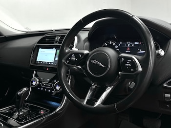 Used Jaguar XE 2020 for sale - 79232202: Photo