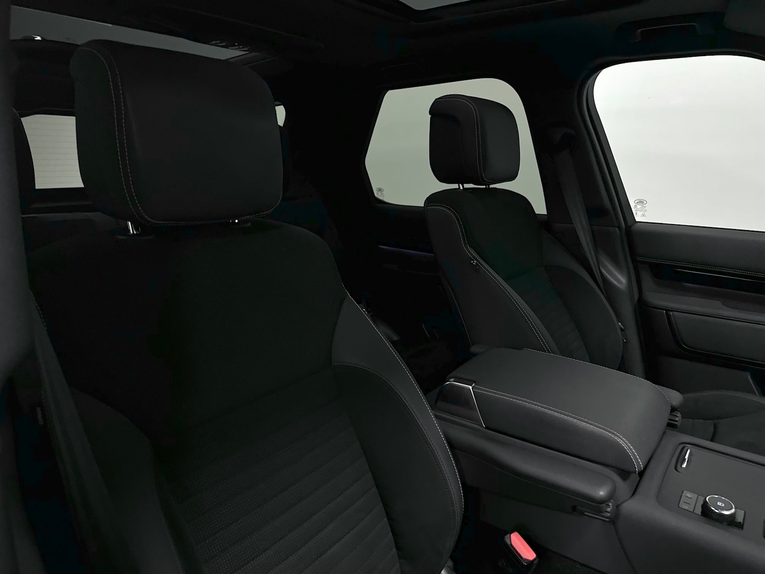 Used Land Rover Discovery 2023 for sale - 76859566: Photo 16