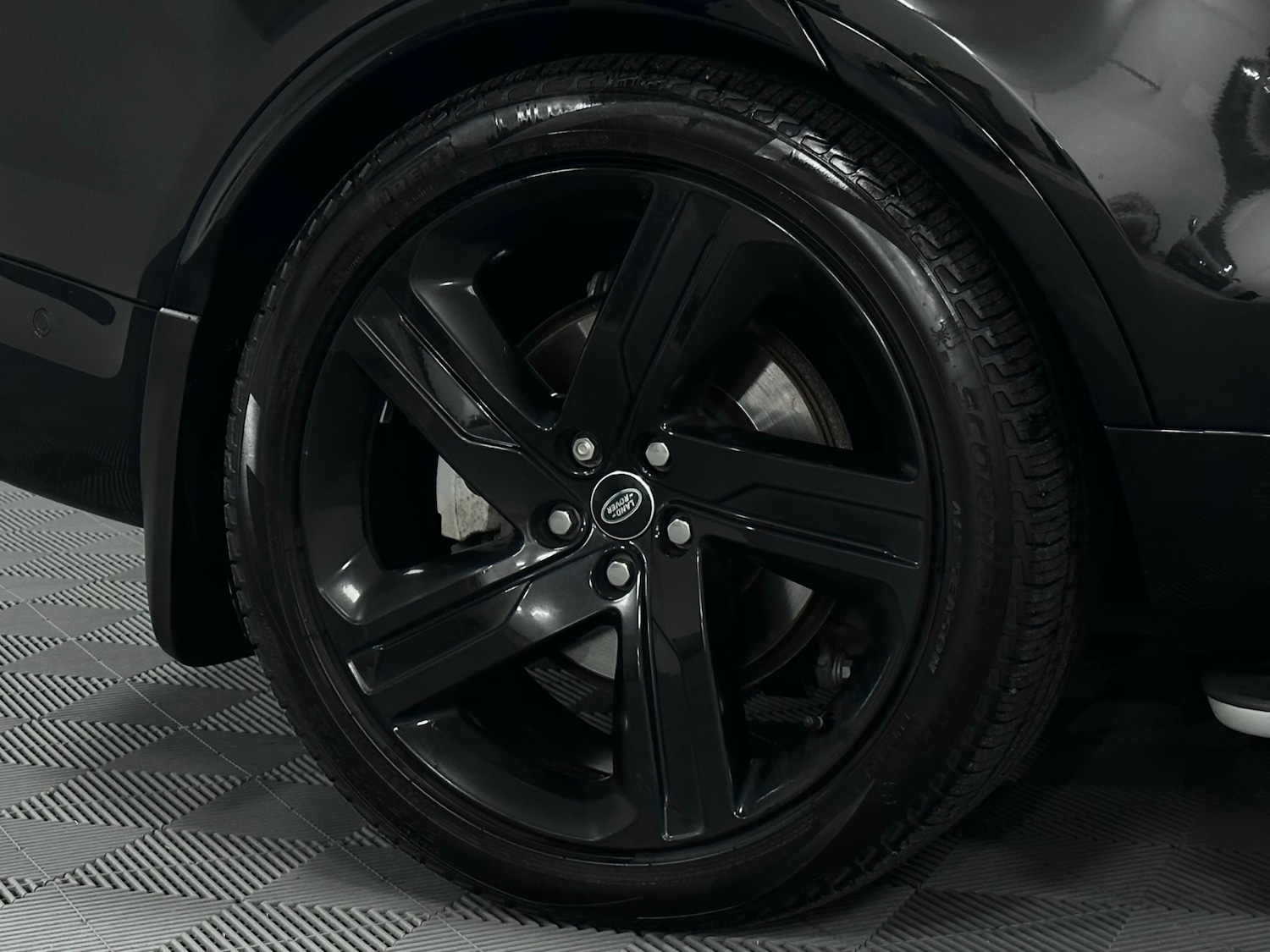 Used Land Rover Discovery 2023 for sale - 76859566: Photo 32