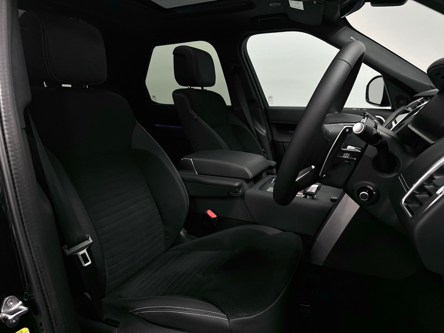 Used Land Rover Discovery 2023 for sale - 76859566: Photo 5