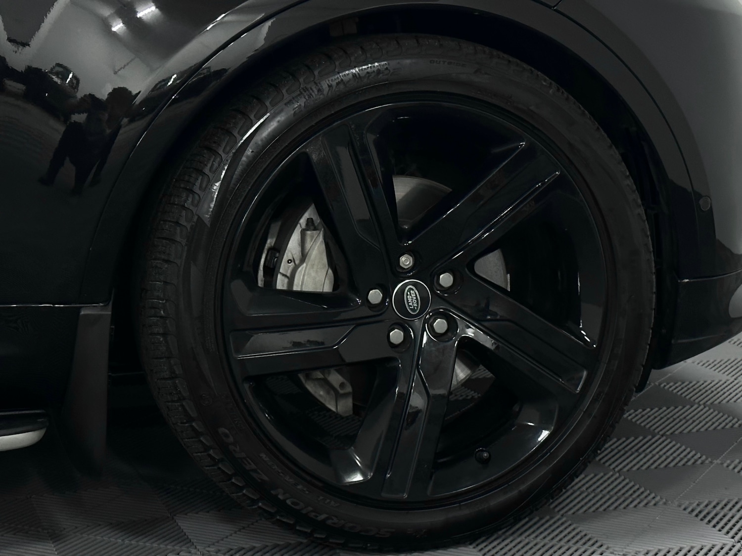 Used Land Rover Discovery 2023 for sale - 76859566: Photo 9