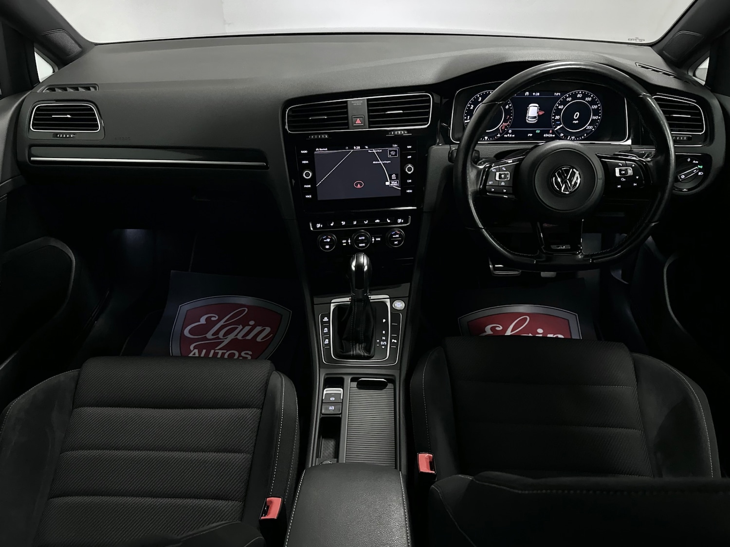 Used Volkswagen Golf 2017 for sale - 77991945: Photo 11