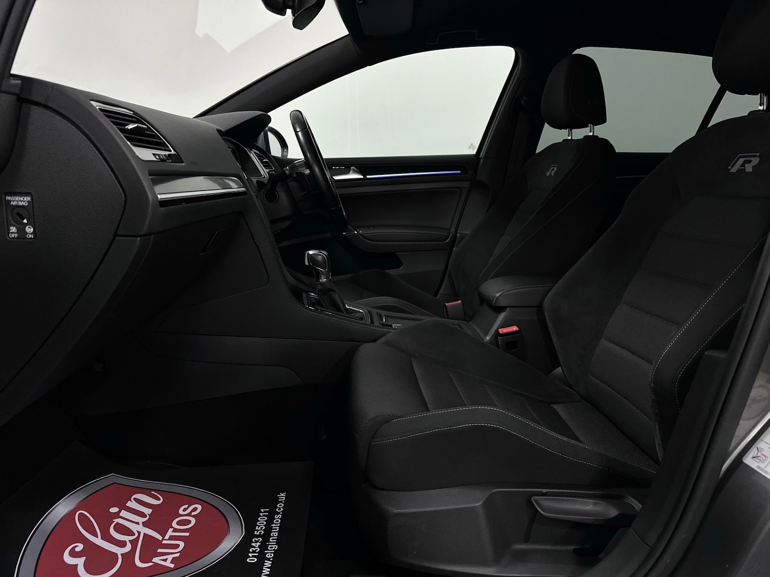 Used Volkswagen Golf 2017 for sale - 77991945: Photo 21