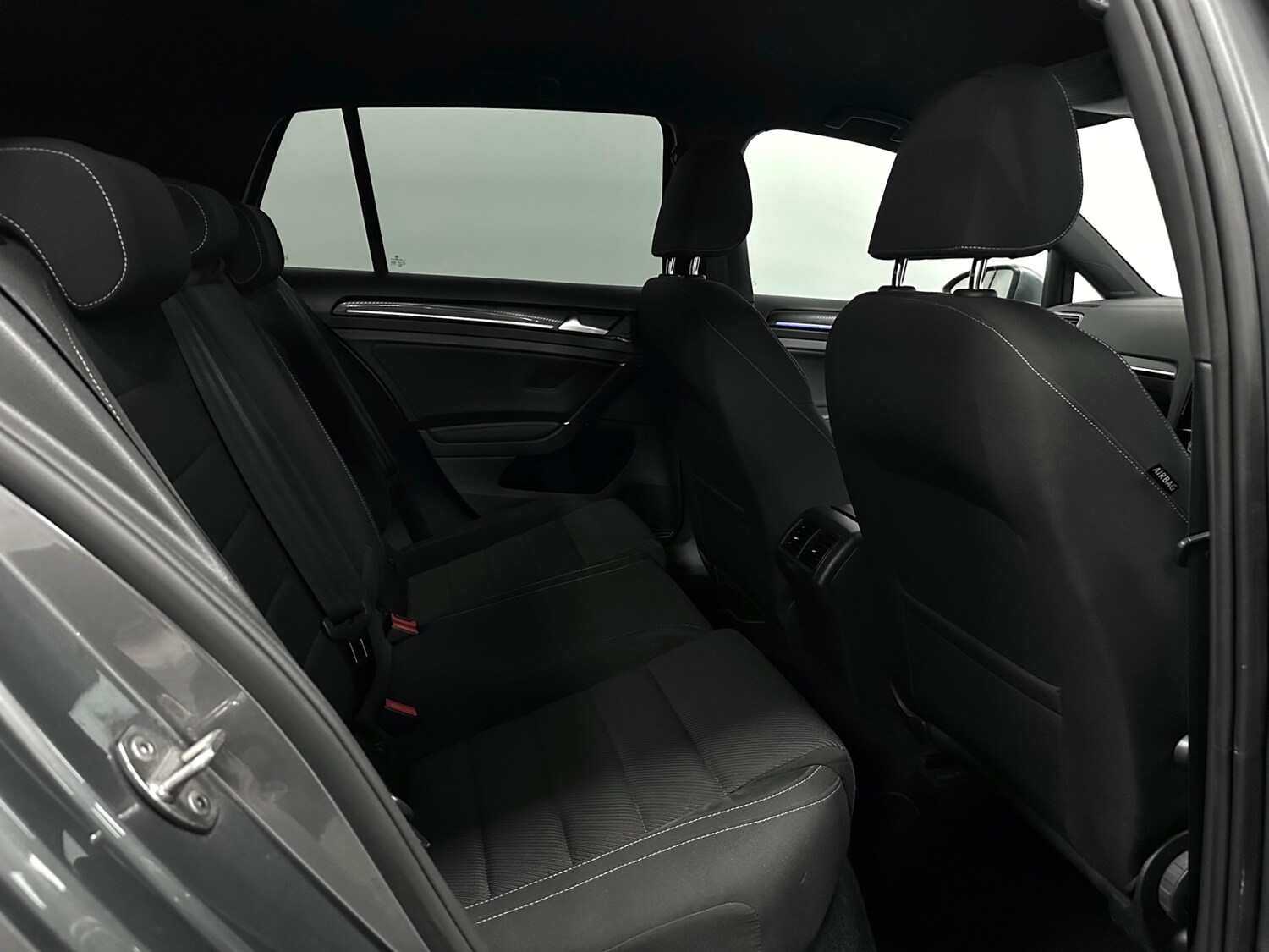 Used Volkswagen Golf 2017 for sale - 77991945: Photo 25