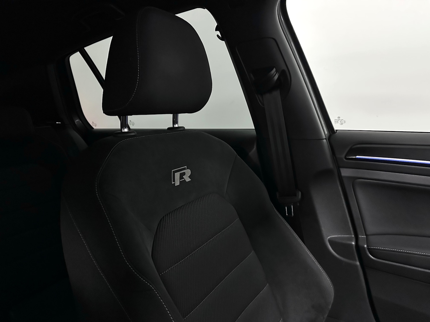 Used Volkswagen Golf 2017 for sale - 77991945: Photo 26