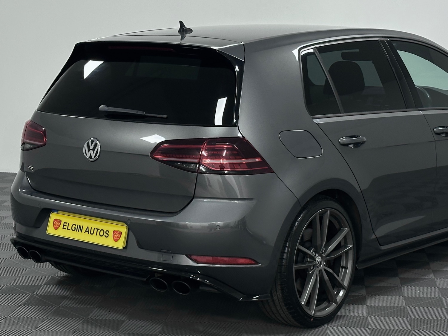 Used Volkswagen Golf 2017 for sale - 77991945: Photo 31