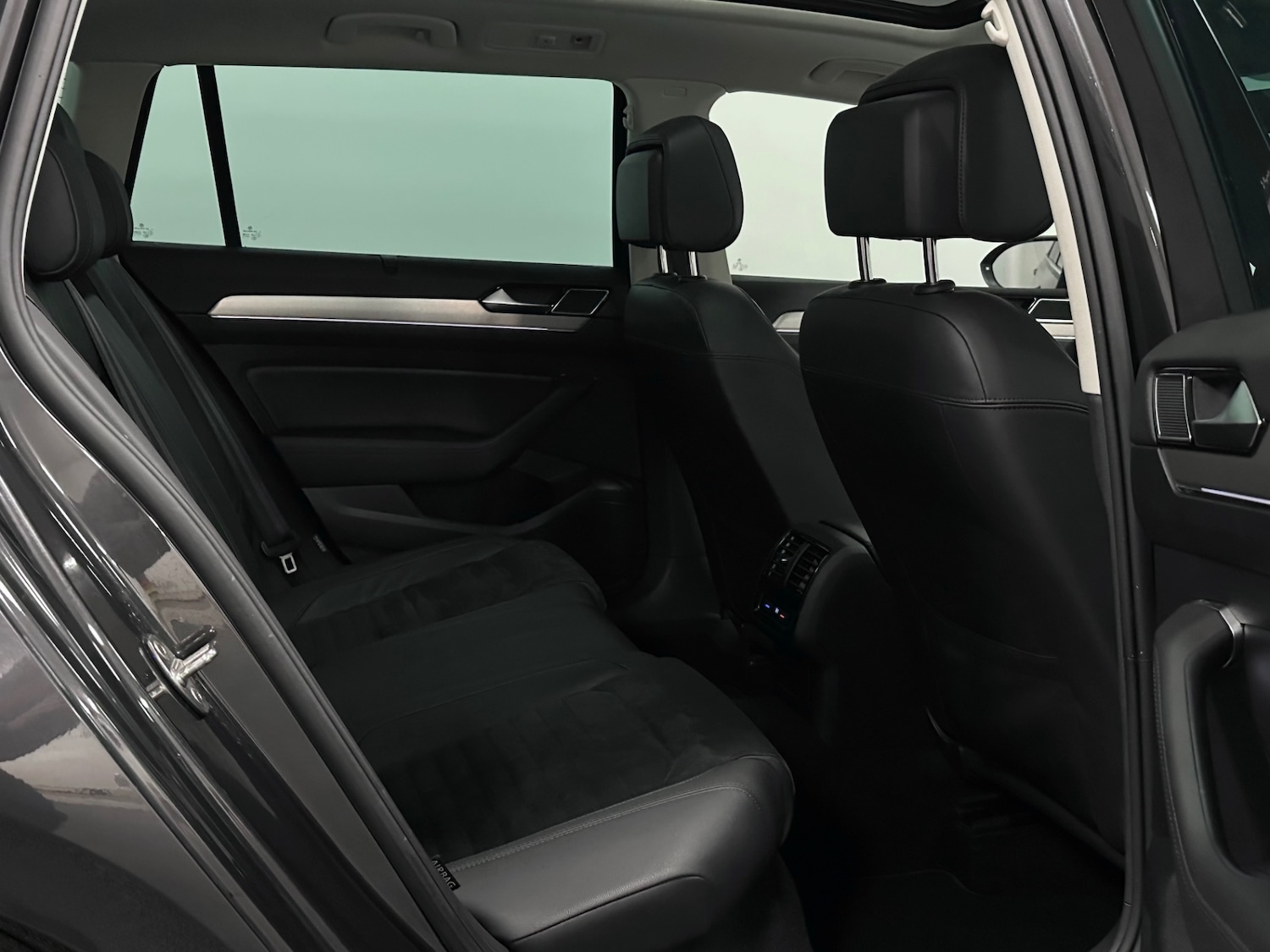 Used Volkswagen Passat 2019 for sale - 77272270: Photo 22