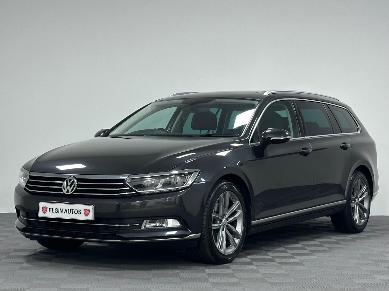 Used Volkswagen Passat 2019 for sale - 77272270: Photo 3