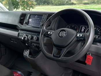 Used Volkswagen Crafter 2019 for sale - 76445352: Photo