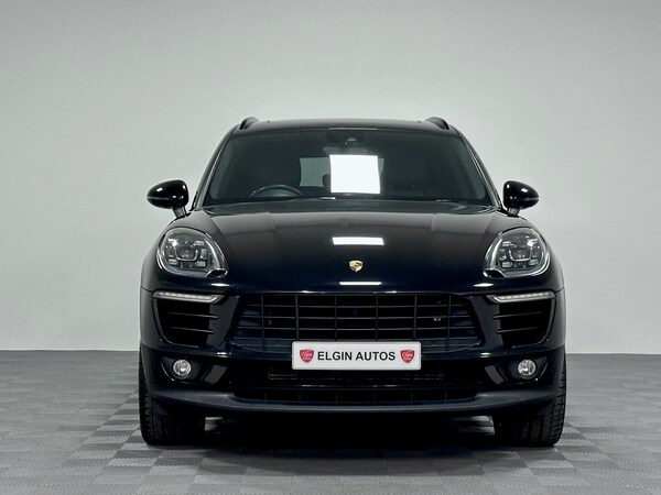 Used Porsche Macan 2018 for sale - 76171331: Photo 2