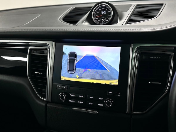 Used Porsche Macan 2018 for sale - 76171331: Photo 30