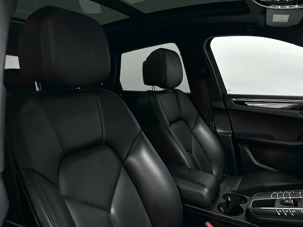 Used Porsche Macan 2018 for sale - 76171331: Photo 5