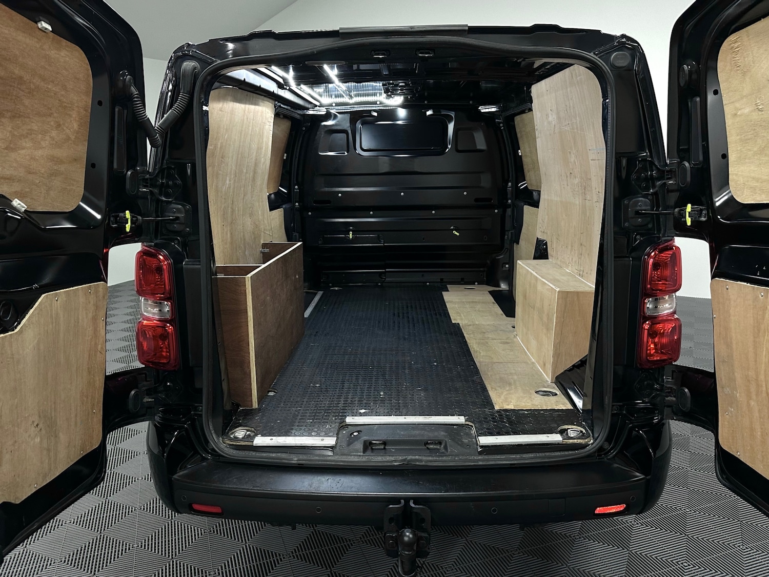 Vehicle 29