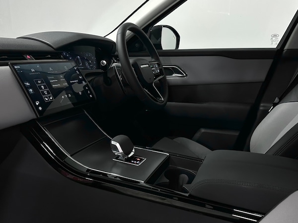Used Land Rover Range Rover Velar 2024 for sale - 75760495: Photo 12