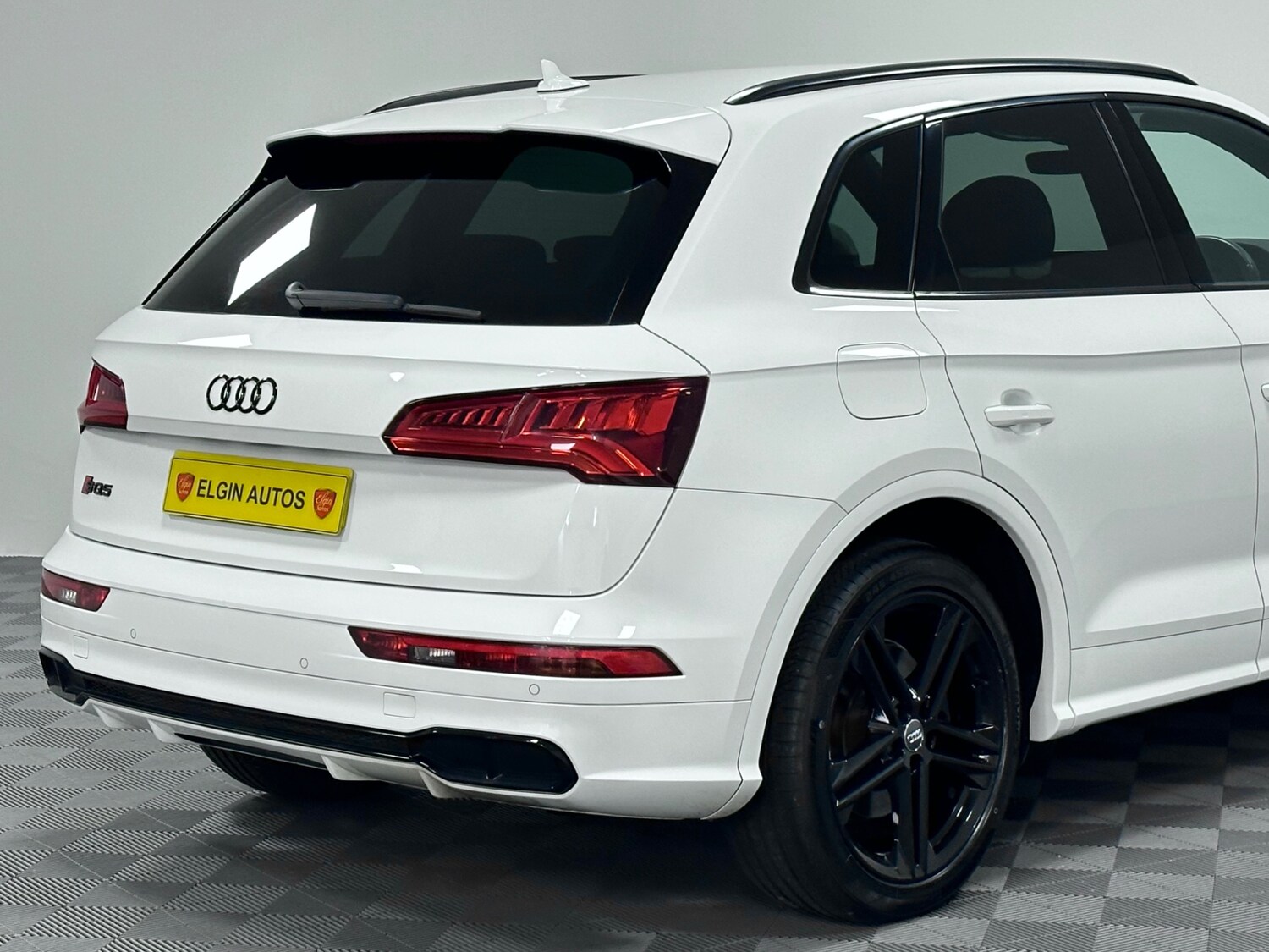 Used Audi Q5 2017 for sale - 76542349: Photo 29