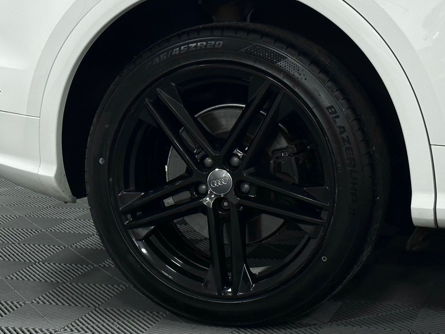 Used Audi Q5 2017 for sale - 76542349: Photo 30