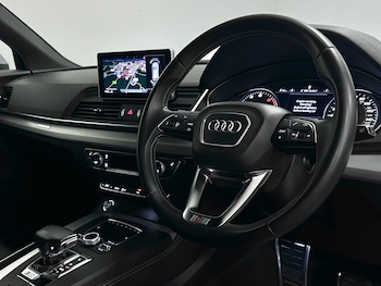 Used Audi Q5 2017 for sale - 76542349: Photo